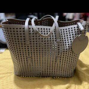 Authentic ALAIA
Frida Laser-Cut Tote Bag : Cream/Grey